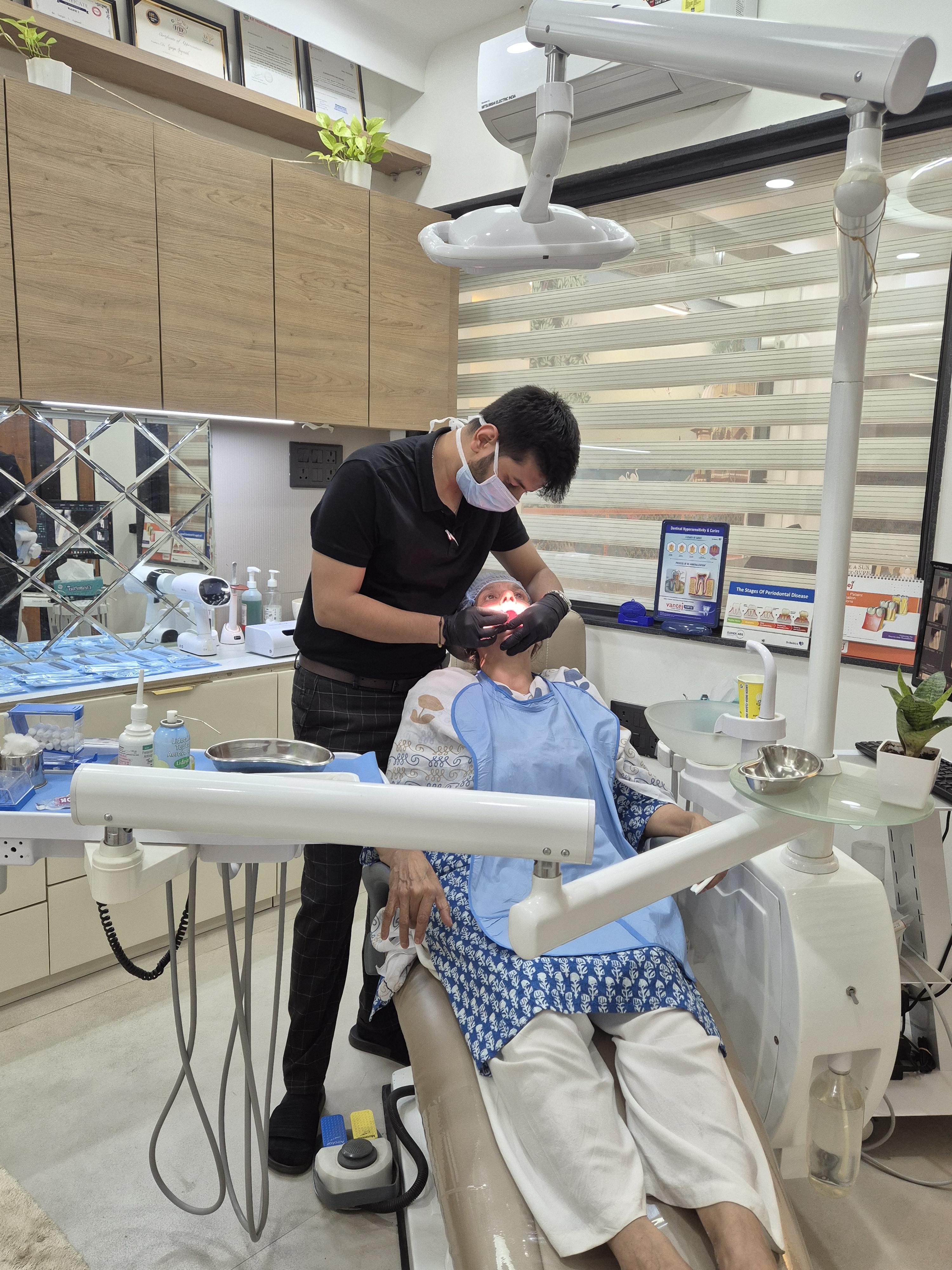 High-end surgical dentistry instruments and workflow